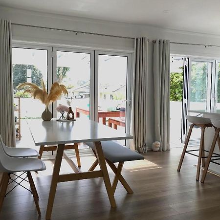 Bright & Comfy Stay In Newly Renovated Home With Parking Auckland Exterior foto